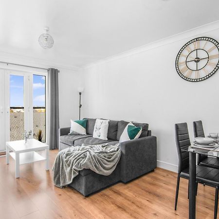 Onsitestays - Cosy 2-Bedroom Apartment With Free Parking, Wi-Fi & London Links Northfleet Экстерьер фото