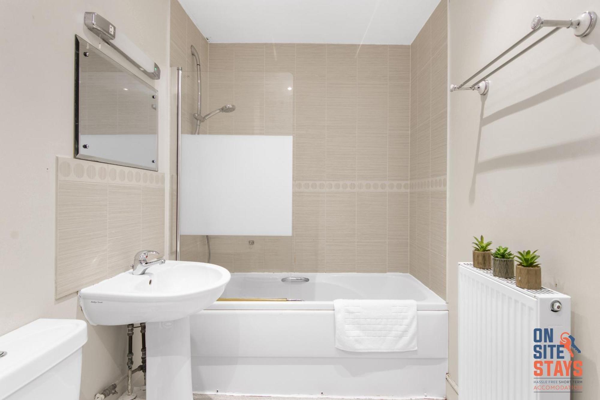 Onsitestays - Cosy 2-Bedroom Apartment With Free Parking, Wi-Fi & London Links Northfleet Экстерьер фото